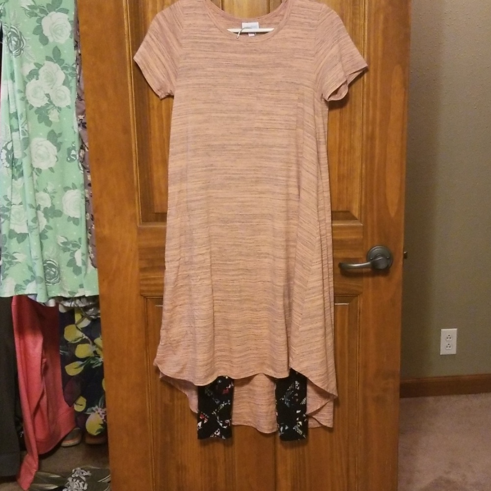 Lularoe Carly outfit